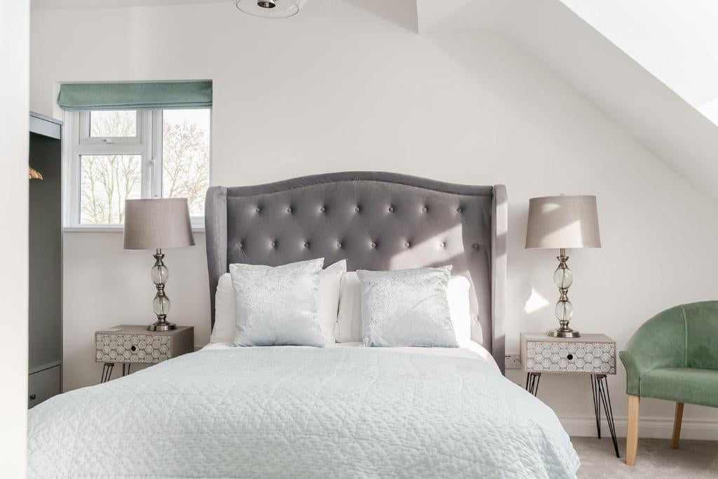 HELD - THE CREATIVE RESET RETREAT DEPOSIT - SHARED DOUBLE ROOM BOUTIQUE