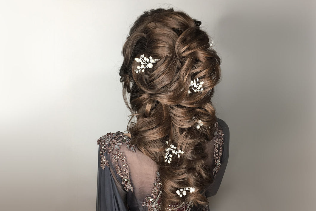 WAVES OF APHRODITES